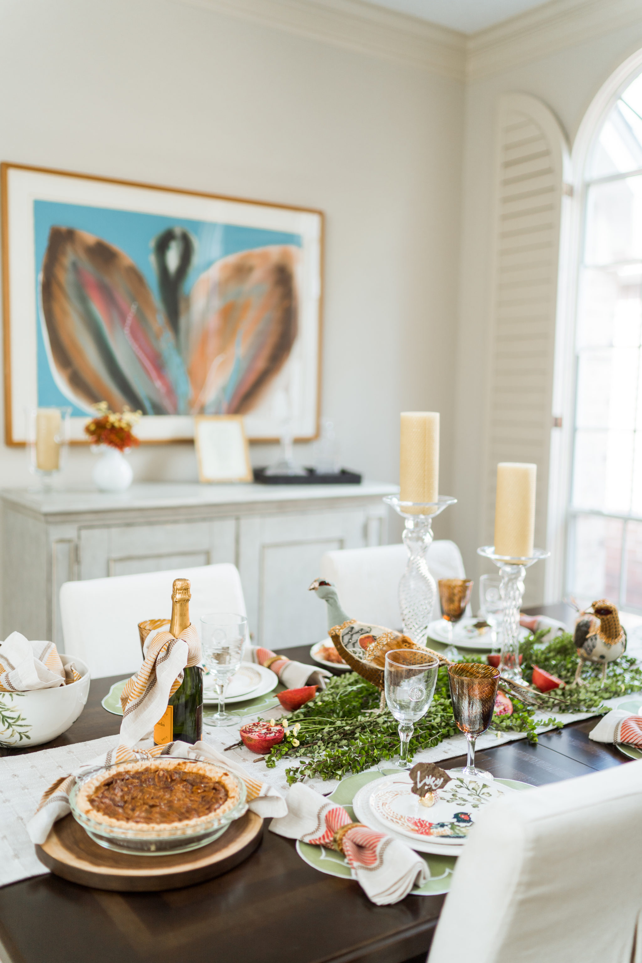 Intimate Thanksgiving tablescape